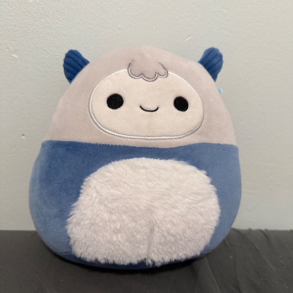 Squishmallows - Horace the Yeti (x2) - Picture 3 of 3